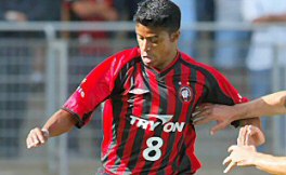 http://www.furacao.com/images//jogadores/adriano35.jpg