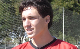 http://www.furacao.com/images//jogadores/cleo04.jpg